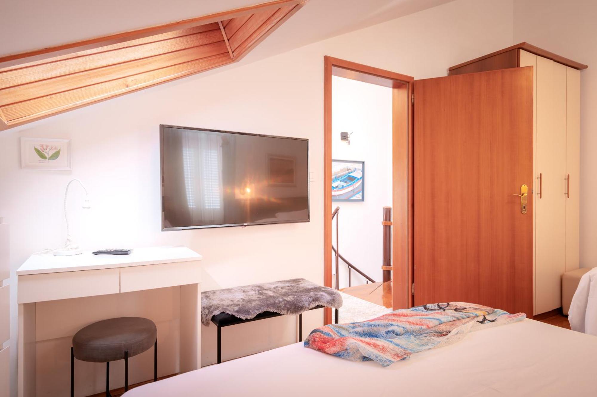 Kalina Deluxe Apartments Jelsa  Luaran gambar