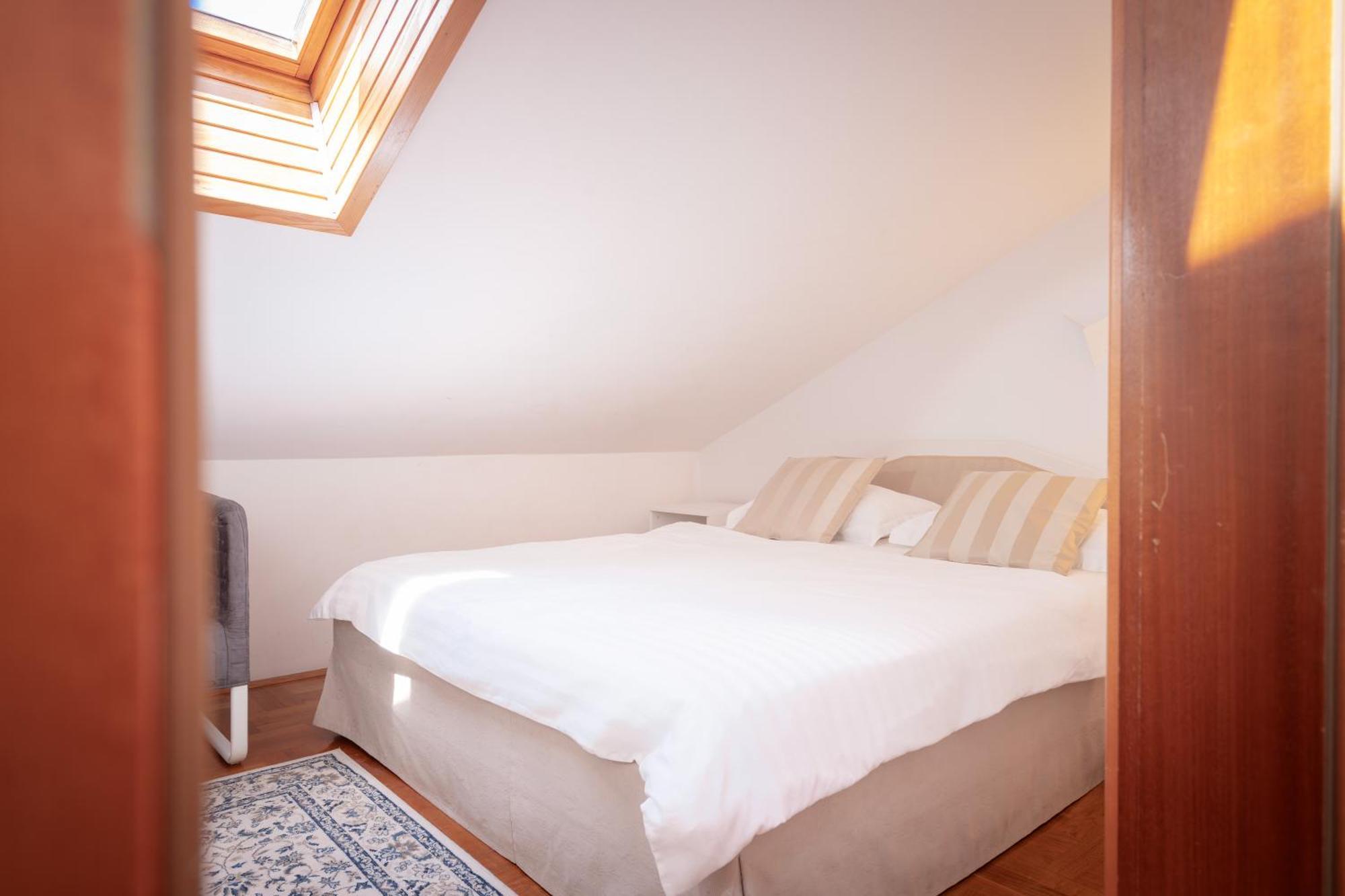 Kalina Deluxe Apartments Jelsa  Luaran gambar