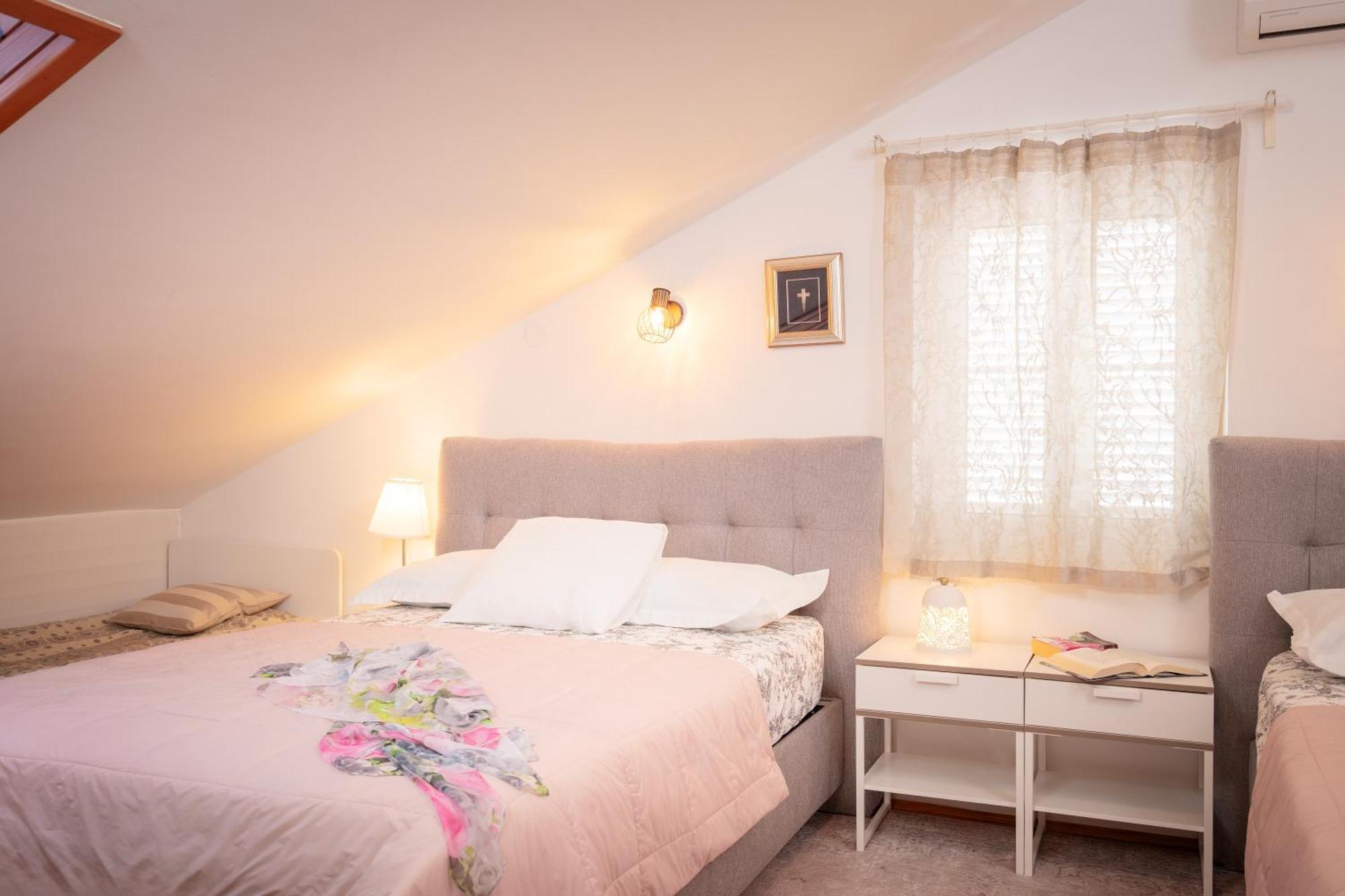 Kalina Deluxe Apartments Jelsa  Luaran gambar